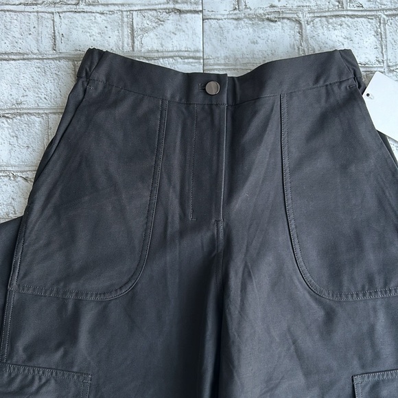 Lululemon Light Cargo Pant - Picture 4 of 8